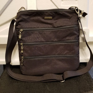 SOFIA VITOLI Gray Crossbody Purse